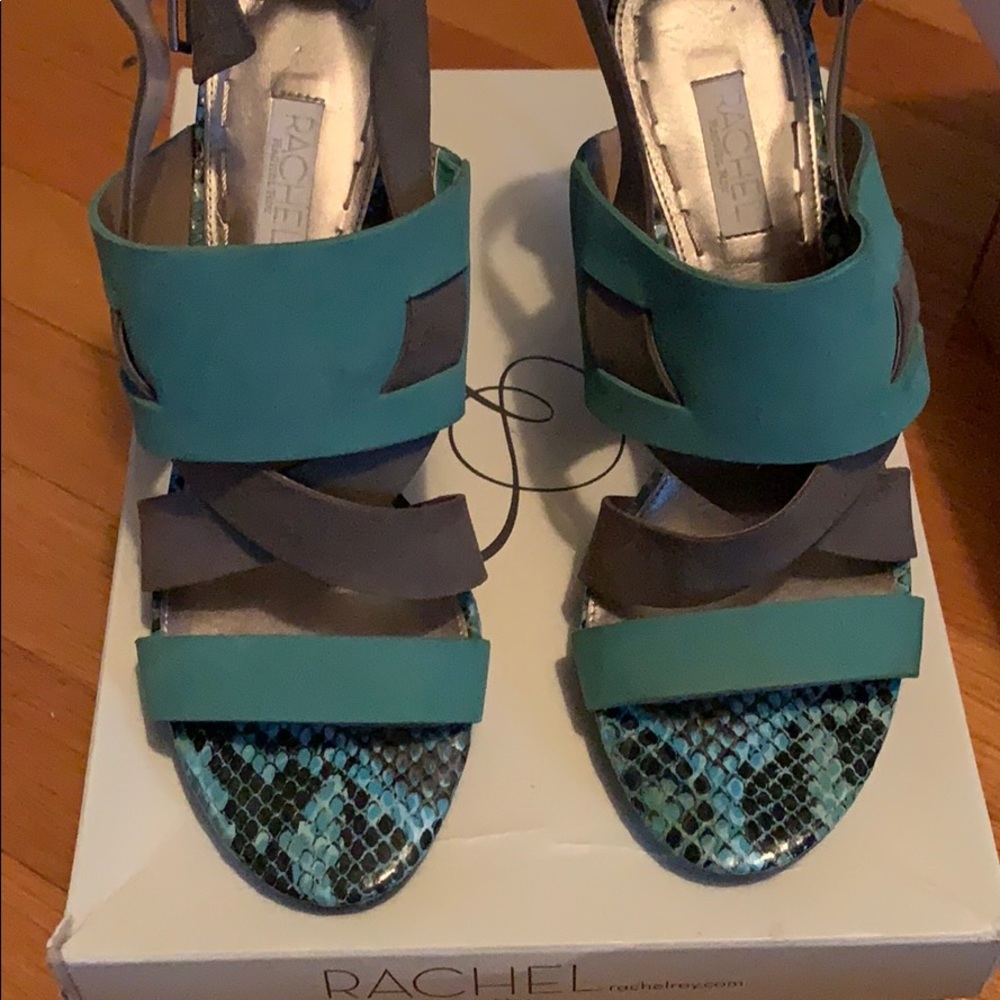 Gentle worn Rachel Roy sandal